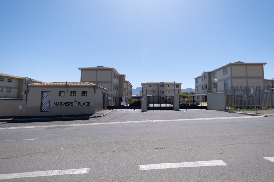 2 Bedroom Property for Sale in Anchorage Park Western Cape